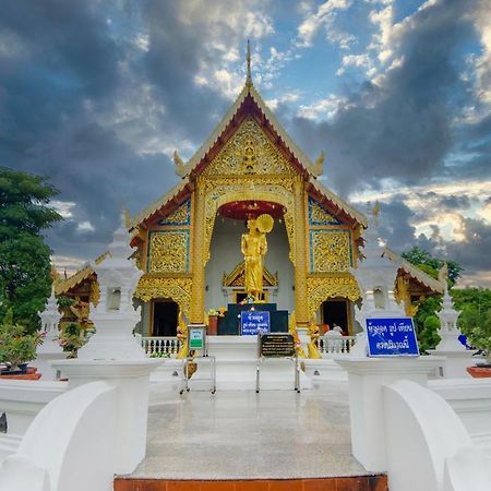Oyo 1093 De Nawarat Chiang Mai Boutique Apartment Εξωτερικό φωτογραφία