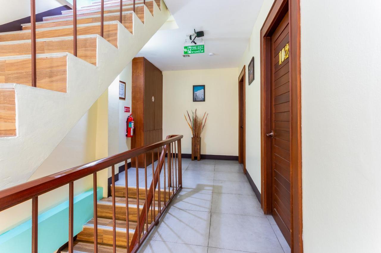 Oyo 1093 De Nawarat Chiang Mai Boutique Apartment Εξωτερικό φωτογραφία
