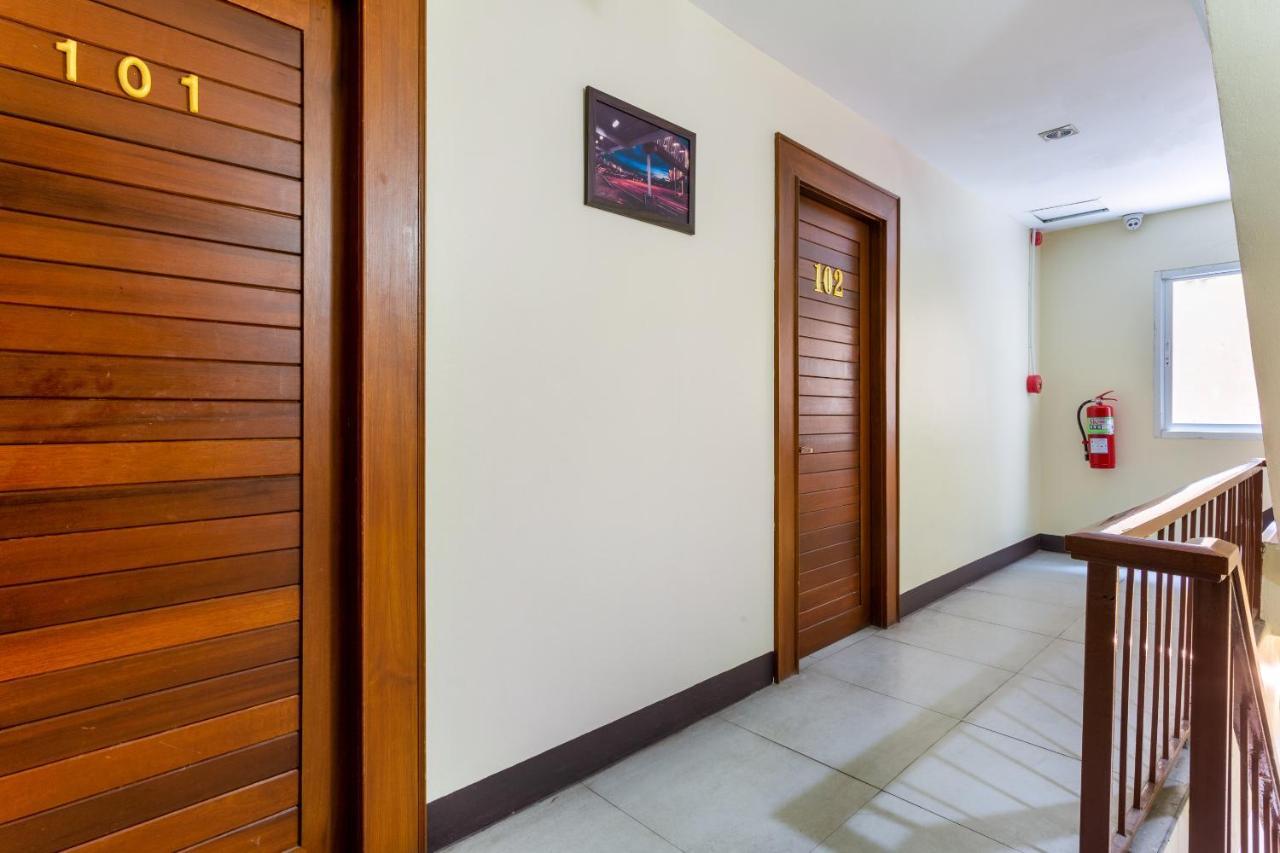 Oyo 1093 De Nawarat Chiang Mai Boutique Apartment Εξωτερικό φωτογραφία